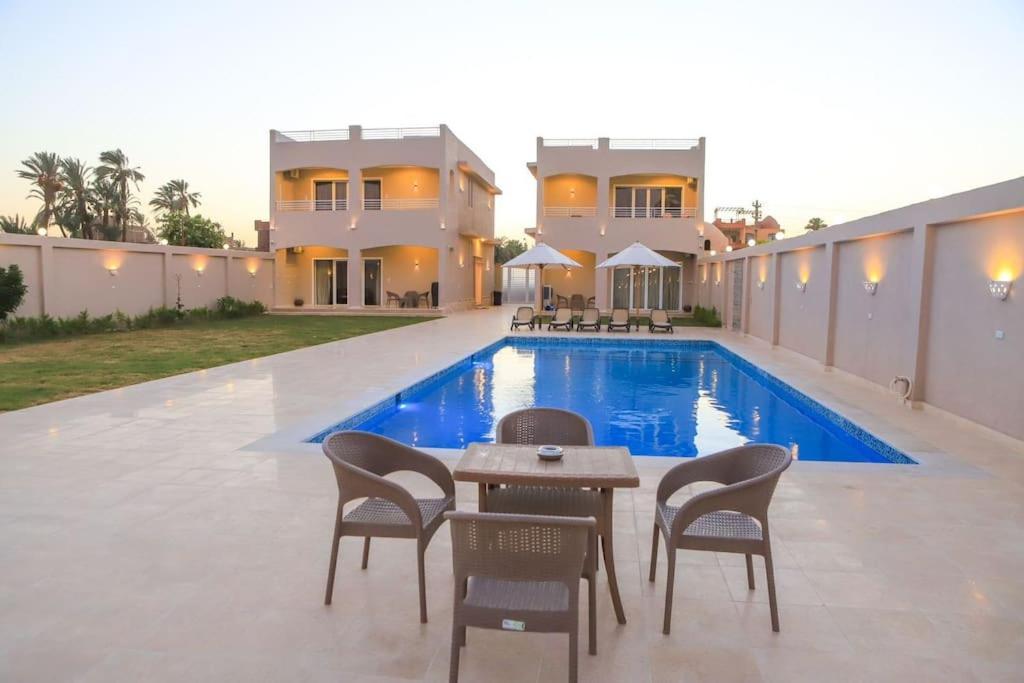 Royal Nile Villas - Nile View Apartment 2 樂蜀 外观 照片