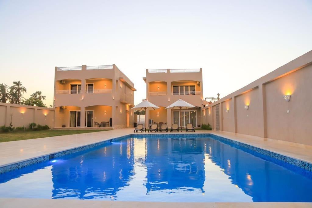 Royal Nile Villas - Nile View Apartment 2 樂蜀 外观 照片
