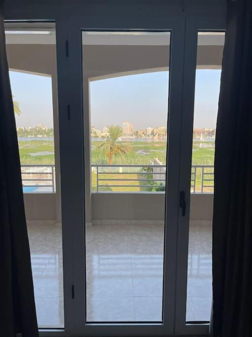Royal Nile Villas - Nile View Apartment 2 樂蜀 外观 照片