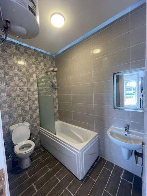 Royal Nile Villas - Nile View Apartment 2 樂蜀 外观 照片