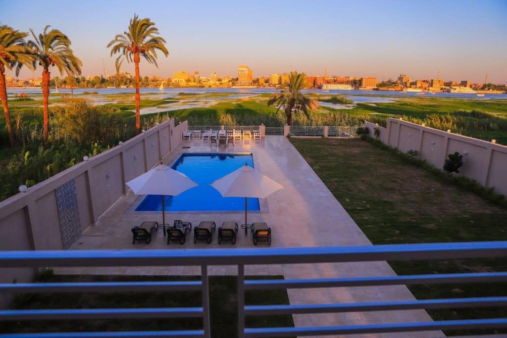 Royal Nile Villas - Nile View Apartment 2 樂蜀 外观 照片
