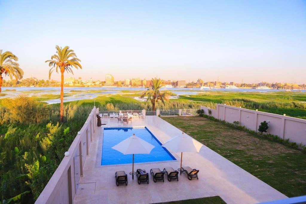 Royal Nile Villas - Nile View Apartment 2 樂蜀 外观 照片