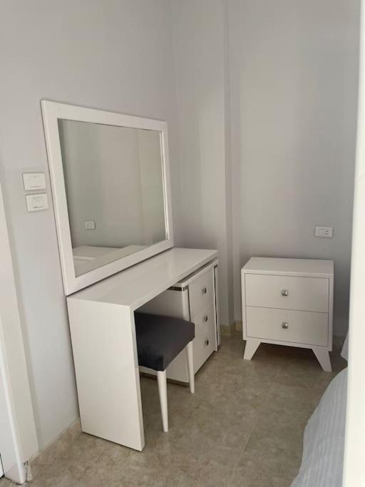 Royal Nile Villas - Nile View Apartment 2 樂蜀 外观 照片